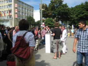 Verbrennung vor Jobcenter 023 (Small).jpg